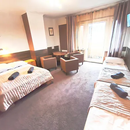 Pokoje Goscinne I Apartamenty Krupowki 19 Zakopane Exterior photo