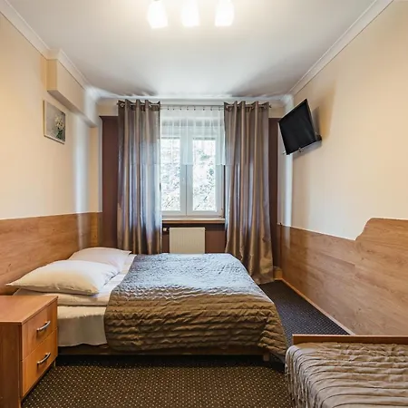 Pokoje Goscinne I Apartamenty Krupowki 19 Zakopane Exterior photo